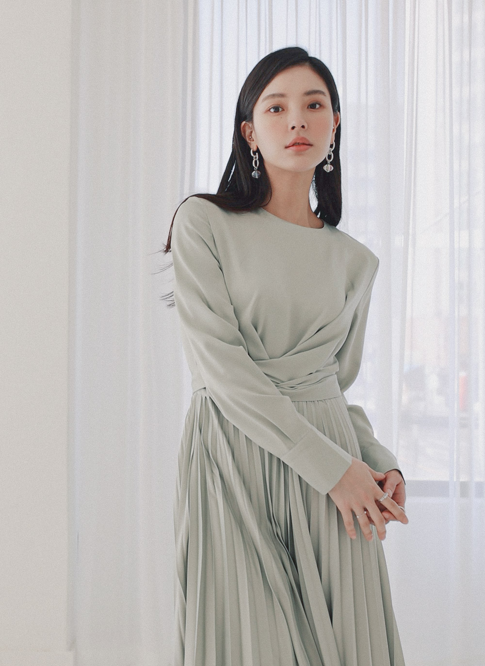 ツイストリボンプリーツワンピース・全3色 | レディースファッション