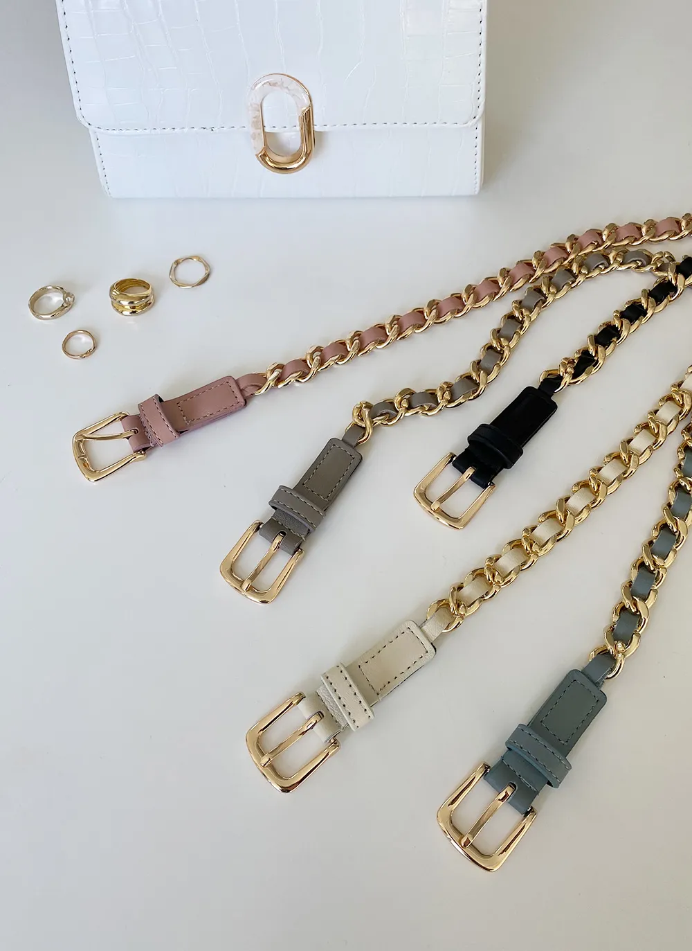 d.i.a系の黒×ゴールドベルト ベルト・バックル・チェーンの6点セット 