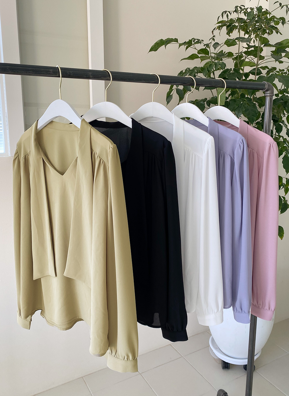 【新品タグ付き】ギャザーボウタイ長袖ブラウス ボウタイギャザーブラウス・全5色 | レディースファッション通販