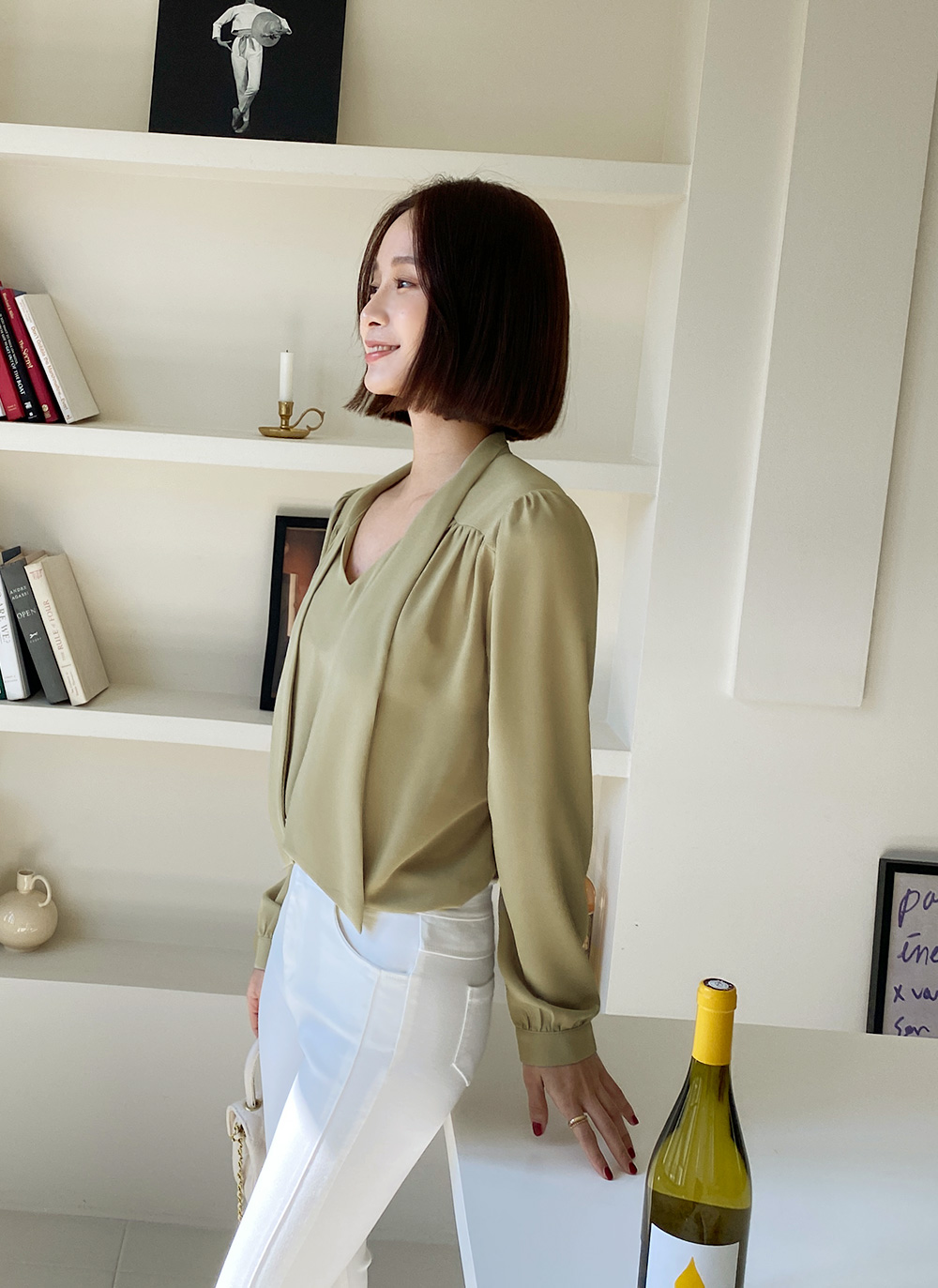 新品タグ付き】ギャザーボウタイ長袖ブラウス ボウタイギャザー