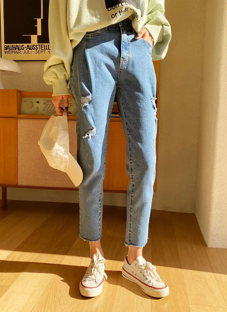 ダメージクロップドデニムパンツ | レディースファッション通販 - DHOLIC