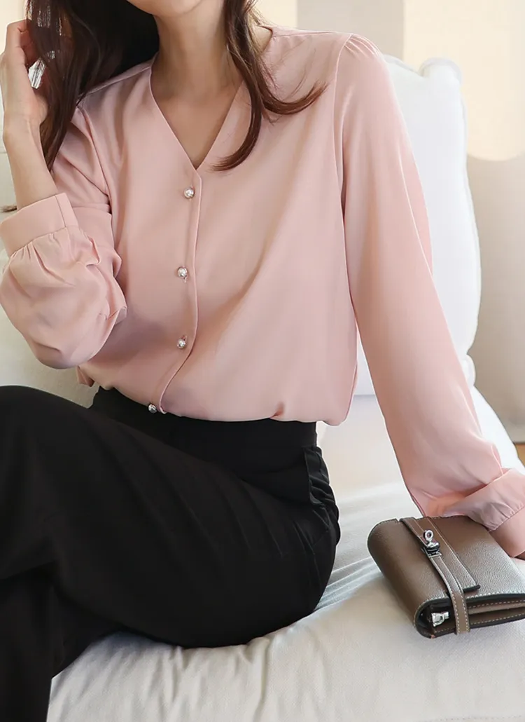 Vネックパール調ボタンブラウス | レディースファッション通販 - DHOLIC 