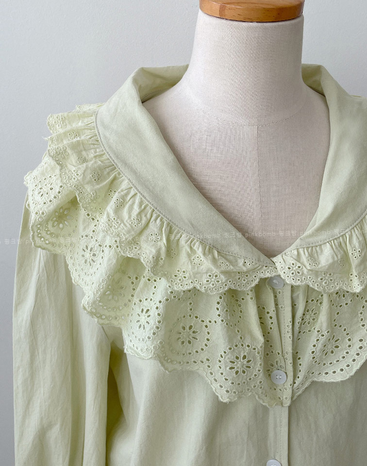 再入荷*フリルビッグカラーブラウス | レディースファッション通販