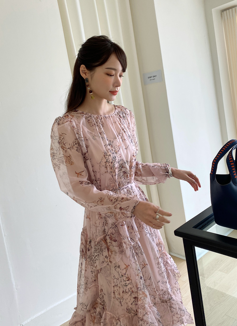 ストラップ&花柄キャミワンピ付シフォンワンピース・全2色