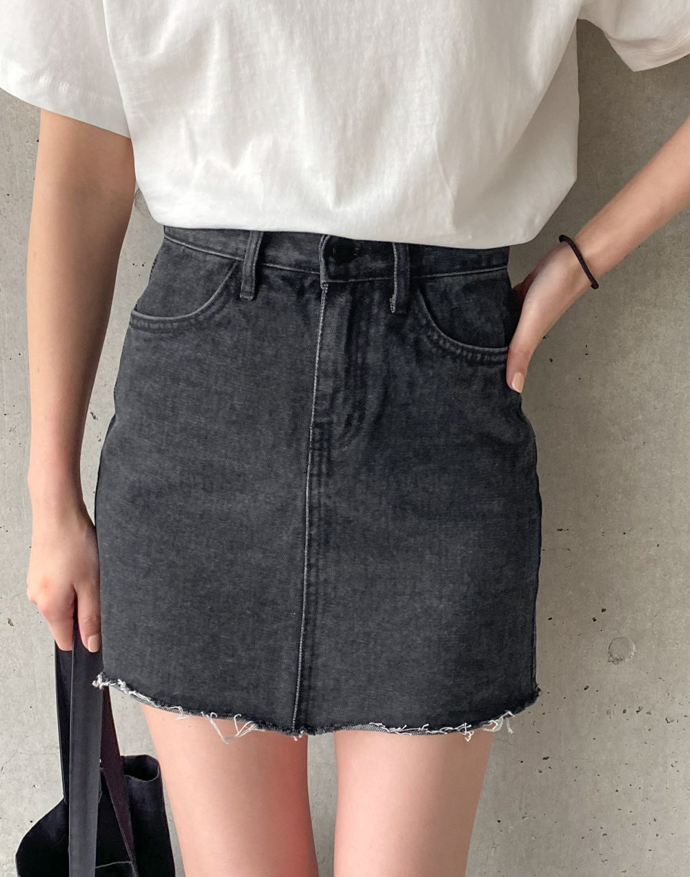 【関税込み】MSGM ブラック バージンウール ミニスカート Msgm ウィメンズ ミニスカート | SSENSE 日本