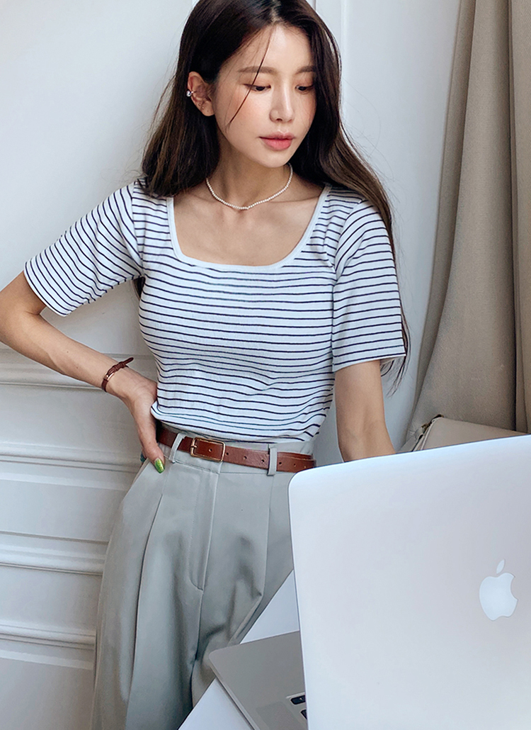 ボーダースクエアネック半袖Tシャツ・全3色のサムネイル
