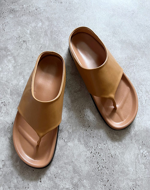 Deep design thong sandals（シューズ/サンダル）| emiliopucci__ | 東京ガールズマーケット