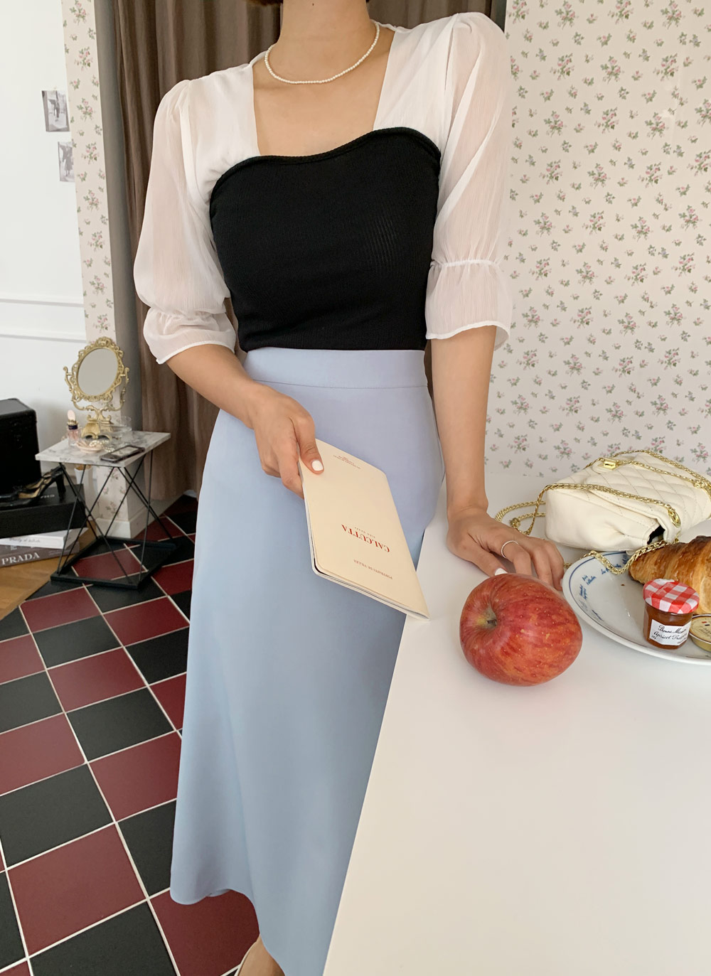 PRADAプラダ ロゴバックル付きスカート PRADAプラダ ロゴバックル付きスカート