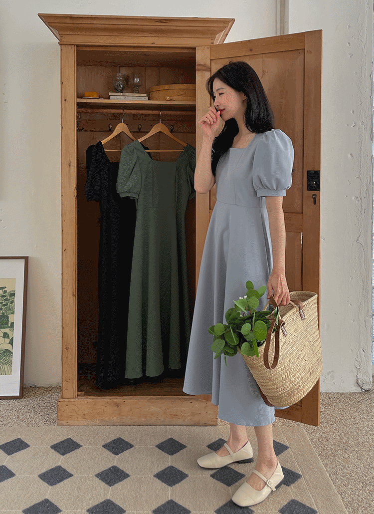 安くて可愛い人気 新品未使用 Souaire スクエアネックパフスリーブワンピース