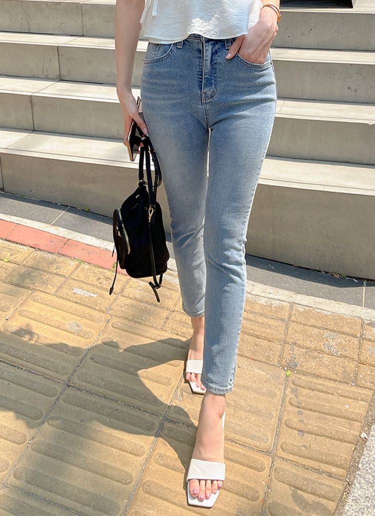 be Blumarine ビーブルマリン ビジュー デニムパンツ スキニー キラキラ脇ビジューストレッチフィットデニムスキニーパンツ
