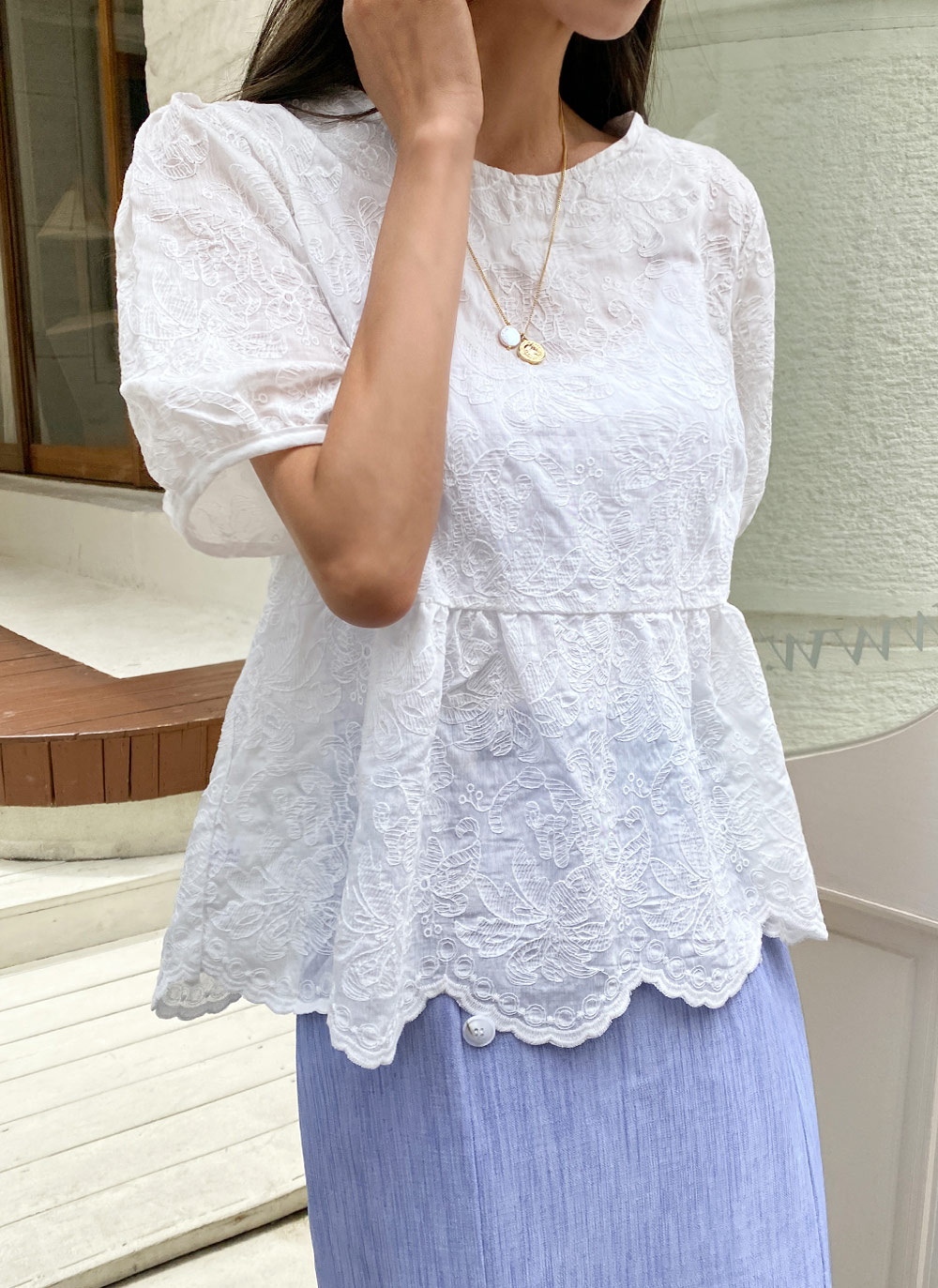 花柄刺繍ペプラムブラウス・全2色 | レディースファッション通販 花柄刺繍ペプラムブラウス・全2色 | レディースファッション通販