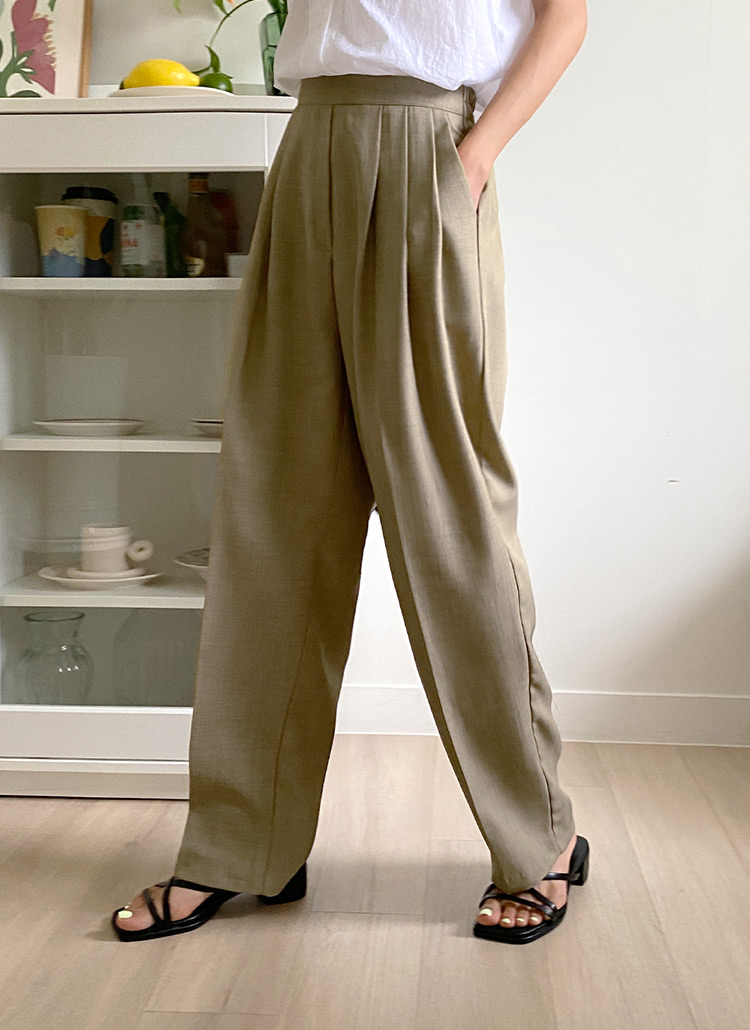 スリータックストレートスラックス・全3色 | レディースファッション