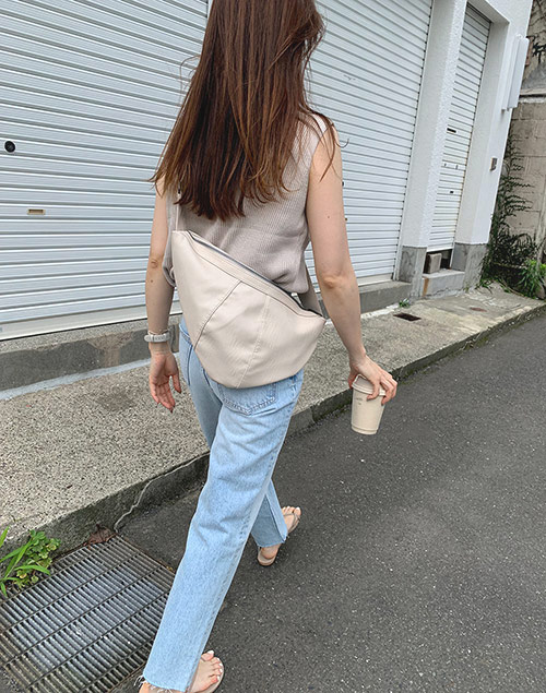 Croissant bag（バッグ/バッグ）| maikooe | 東京ガールズマーケット