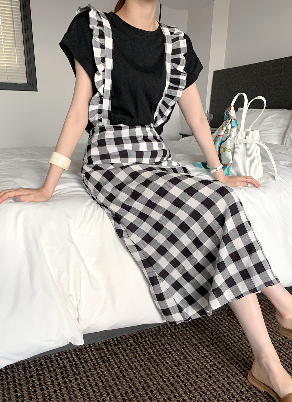 春夏 フリル サスペンダー ワンピース CALNAMUR ワンピース フリルサスペンダーワンピース : ZOZOTOWN