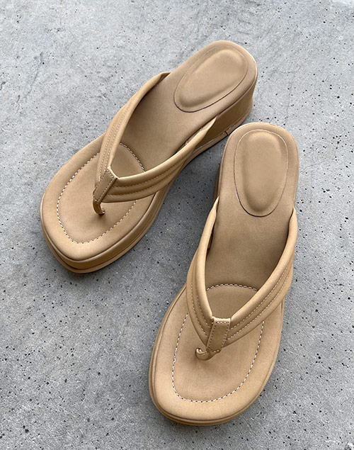 Suede style tong sandals（シューズ/サンダル）| emiliopucci__ | 東京ガールズマーケット