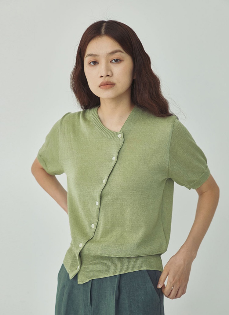 半袖斜めボタンニットカーディガン(グリーン) | レディース