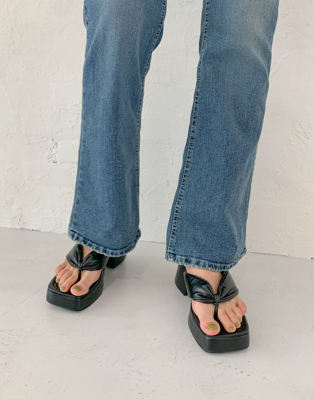 dELiA*s サンダル dELiA*s by Dolls Kill Daisy Platform Sandals - White/Black
