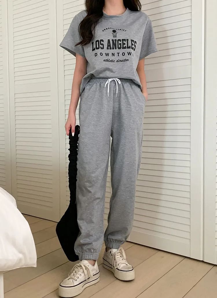 英字半袖Tシャツ&ジョガーパンツSET | レディースファッション通販  