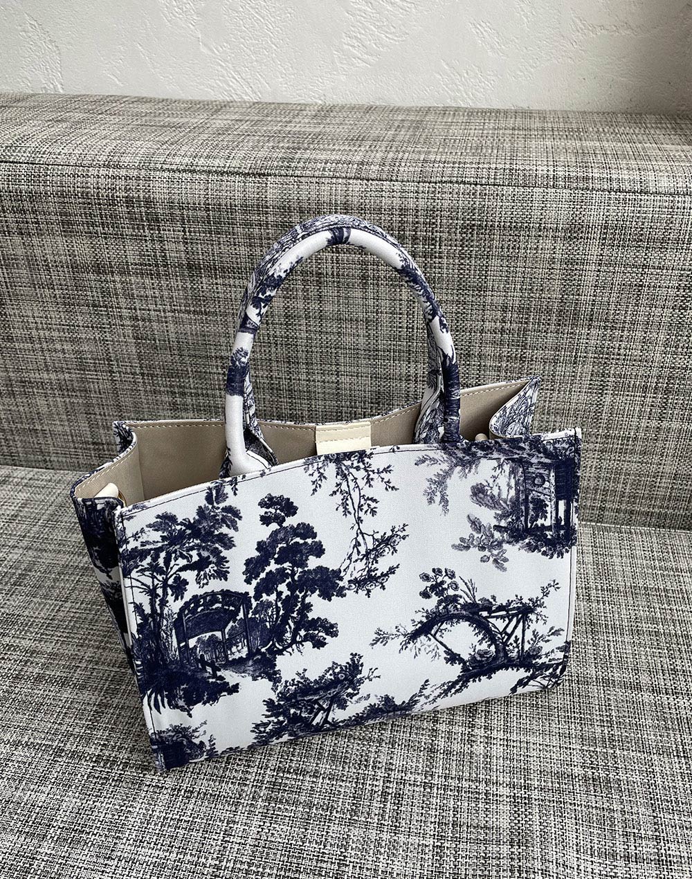 即 日本未入荷 LADUREE 限定 水色 トートバッグ トワルドジュイ トワルドジュイ柄トートバッグ | レディースファッション通販