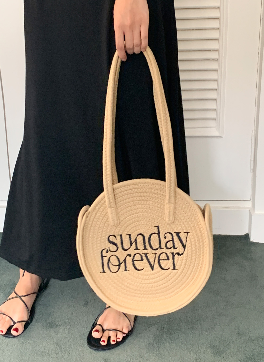 全国送料無料ギフト sunday レディースファッション | forever刺繍ラウンドバッグ トートバッグ