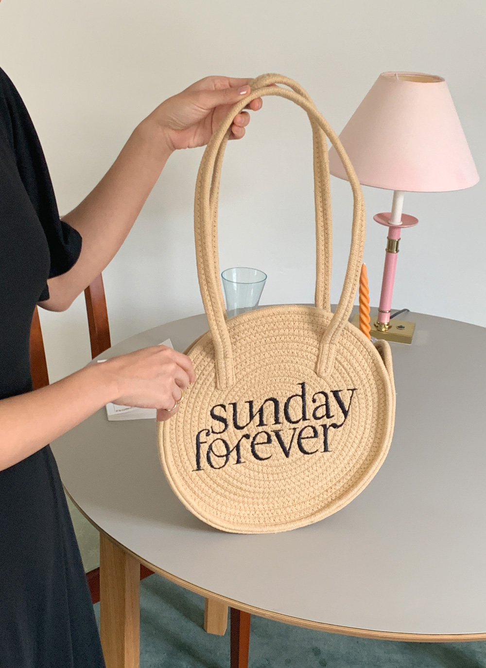 sunday forever刺繍ラウンドバッグ | レディースファッション