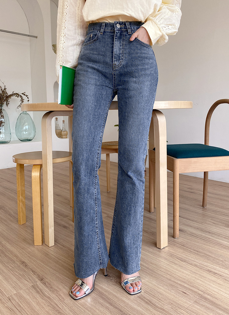 カットオフフレアデニムパンツ | レディースファッション通販