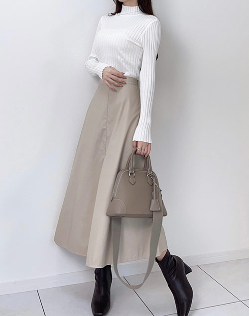 フェイクレザーフレアスカート | レディースファッション通販 - DHOLIC 