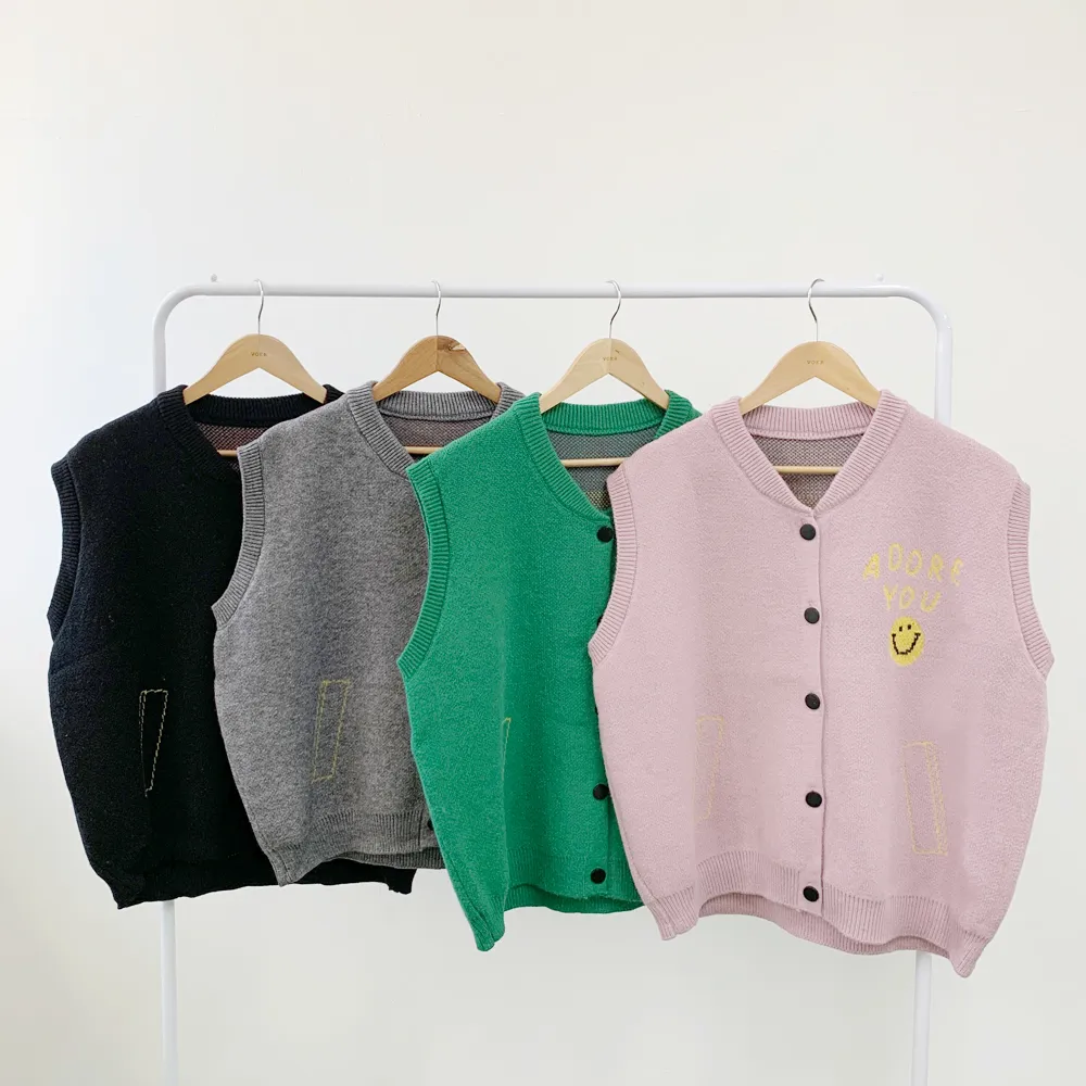 バックカラフルレタリングニットベスト | voer | 詳細画像23