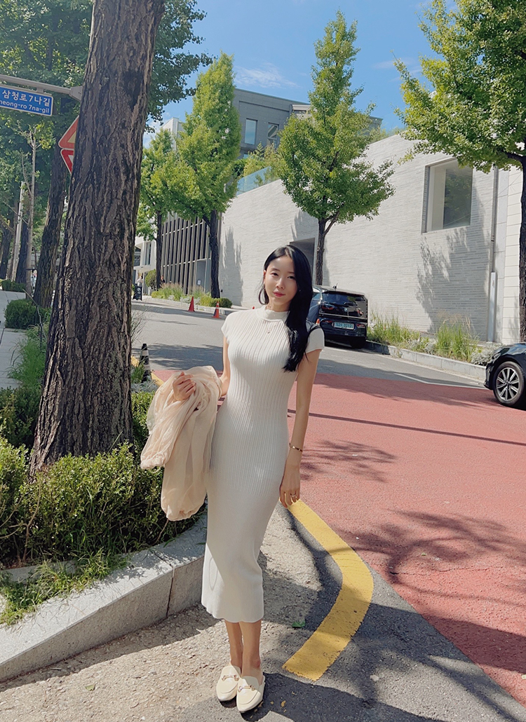 極美品✨フォクシー 白襟ニットドレス フレンチノーブルワンピース アイボリー ファートリムニットワンピース | ニットワンピース | NOELA OFFICIAL