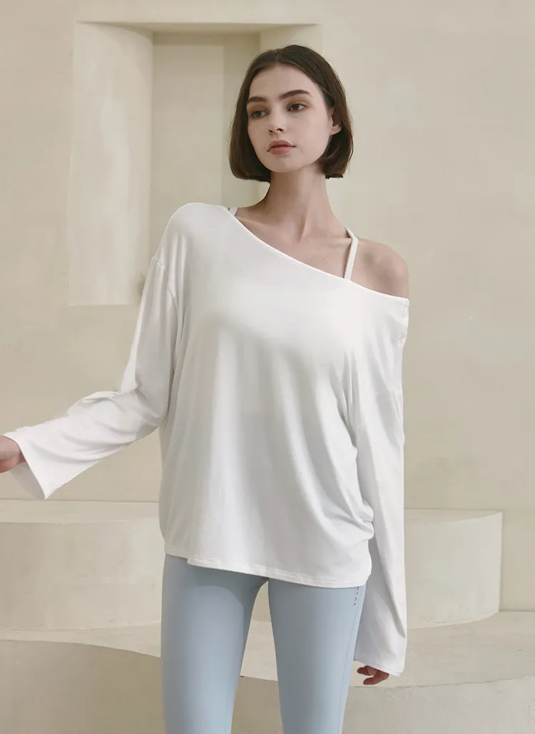 バックツイストクロスTシャツ(Ivory) | DEVIWEAR | 詳細画像1