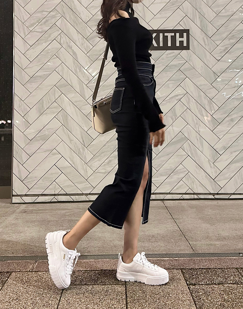 VIVIENNETAM ボディスカート山羊皮 1番外側ボタンでウエスト37×2㎝ VIVIENNETAM ボディスカート山羊皮 1番外側ボタンでウエスト37×2