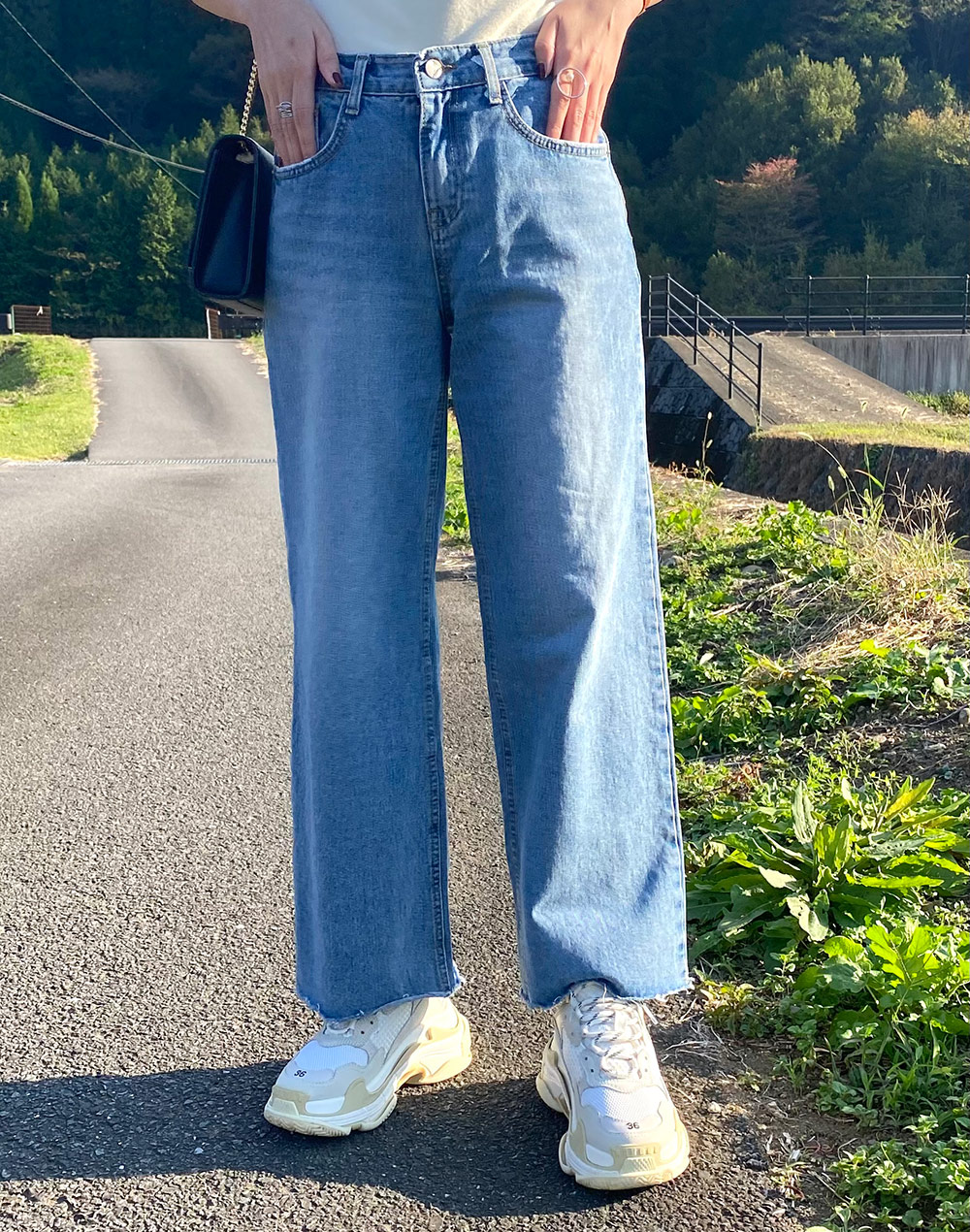 裾切りっぱなしワイドデニムパンツ | レディースファッション
