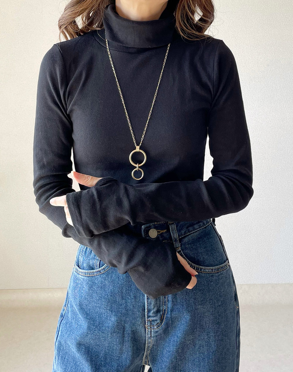 指穴付きタートルネックTシャツ | レディースファッション通販