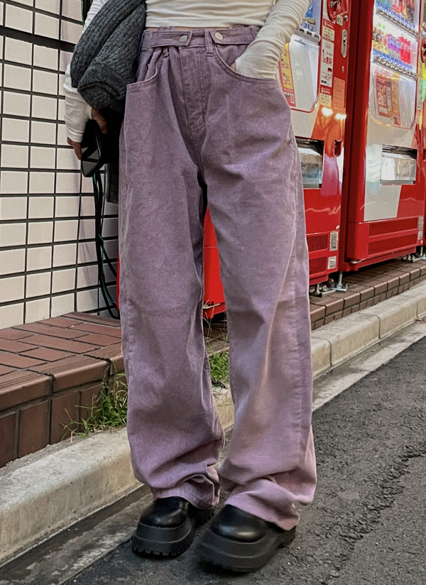 ワイドコーデュロイパンツ ライトブラウン 踊り