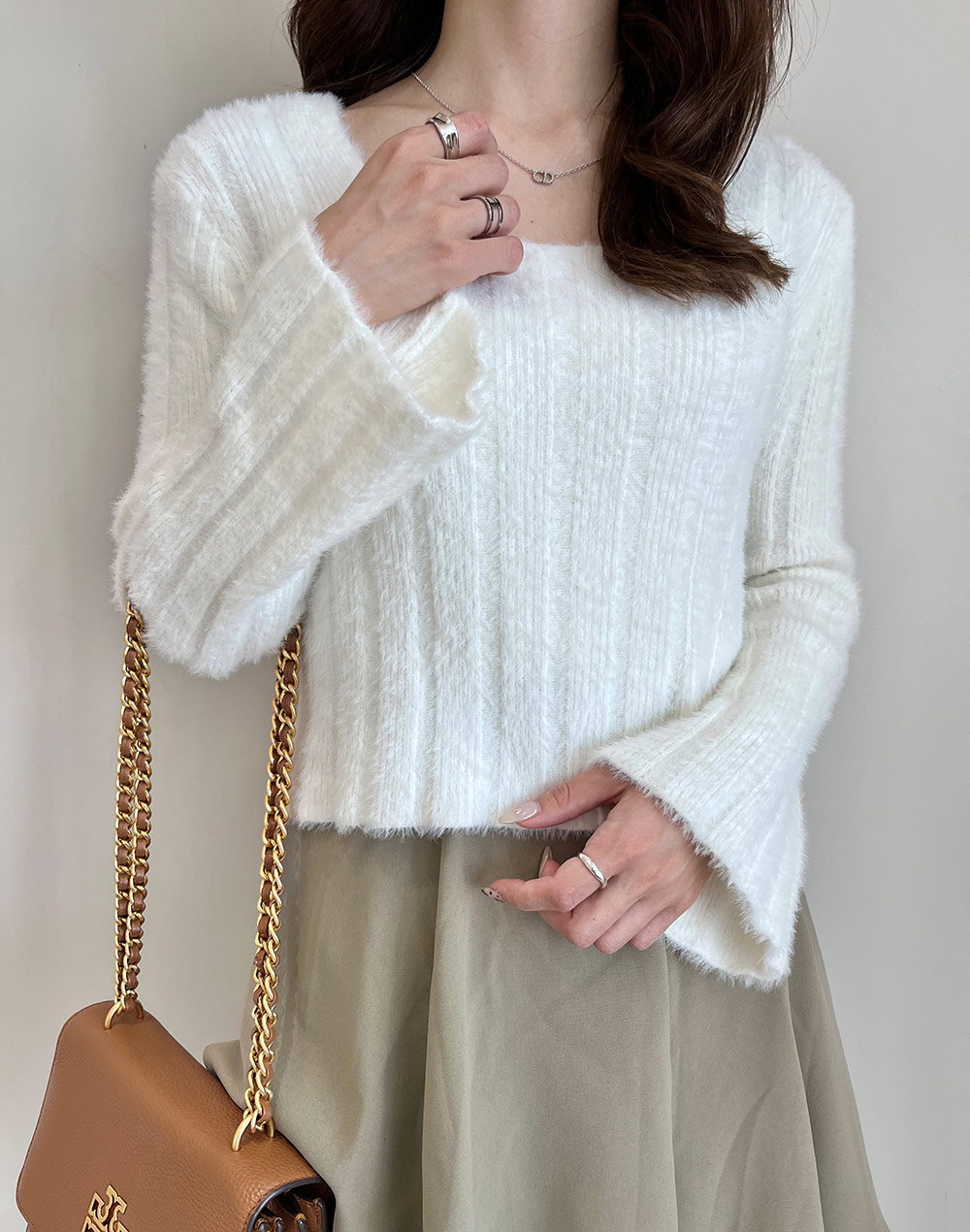 フォンデル＊ふわふわ起毛感 カシミヤ100% クルーネックリブニット＊アイボリー フォンデル＊ふわふわ起毛感 カシミヤ100% クルーネック