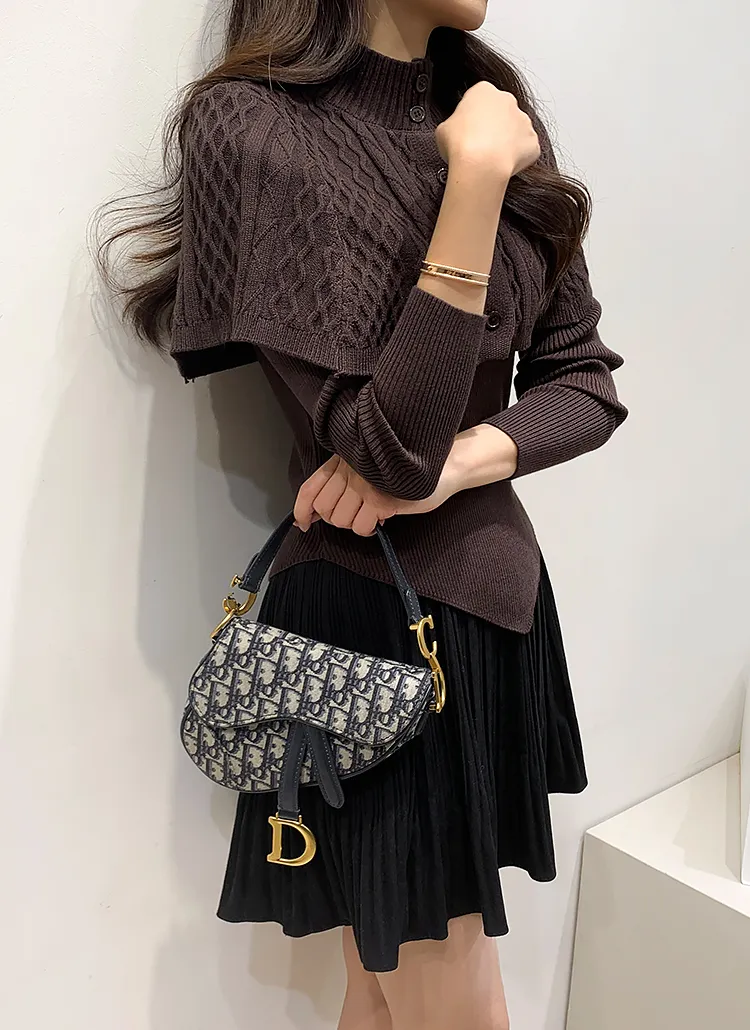 ケープカラーカーデ付Vネックニット | minagram | 詳細画像1