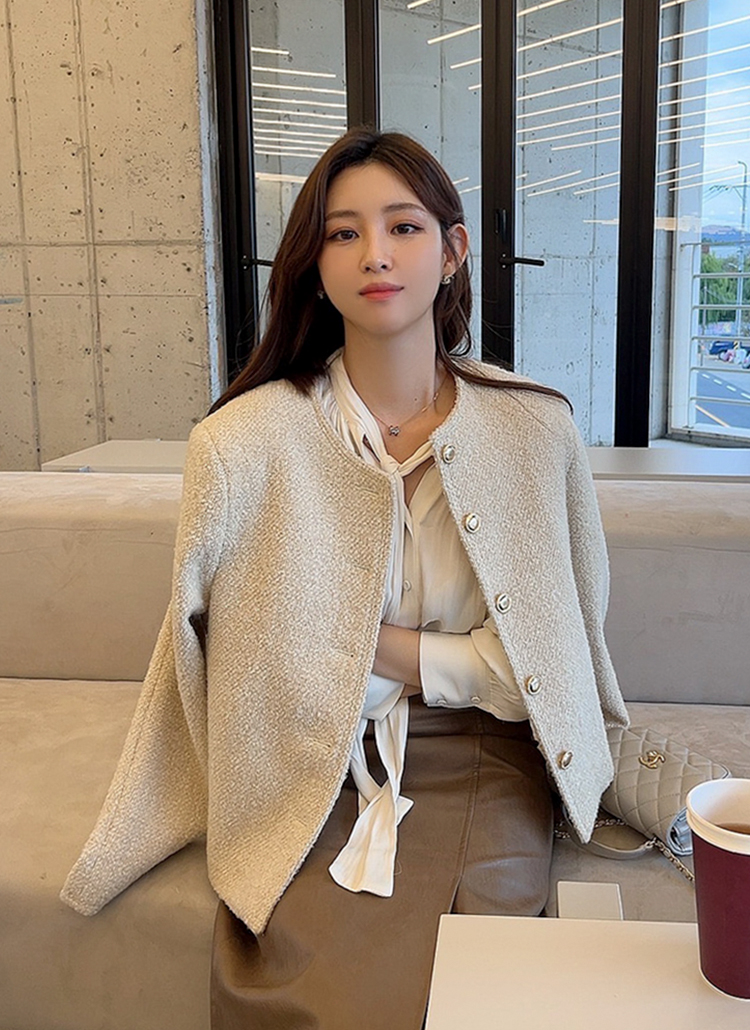 ゴールドボタンノーカラージャケット | レディースファッション通販
