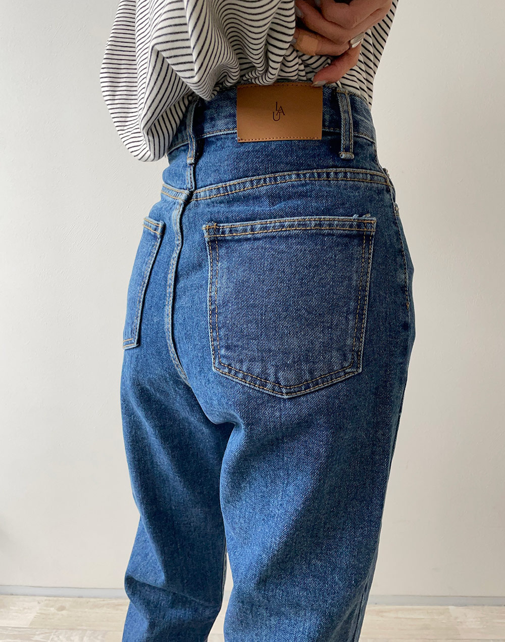 バックパッチテーパードデニムパンツ | レディースファッション
