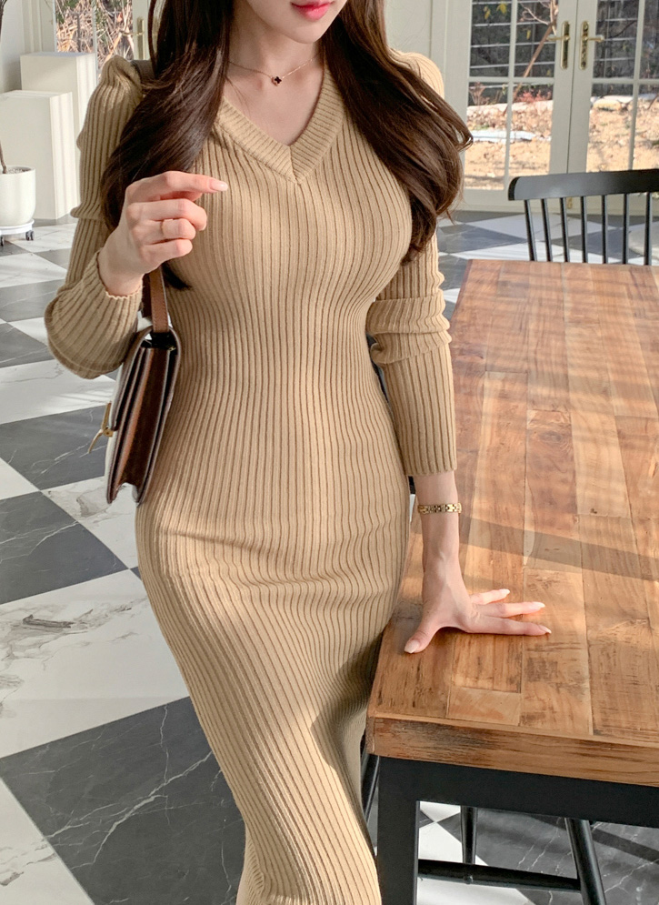 Vネックスリムリブニットワンピース | レディースファッション通販