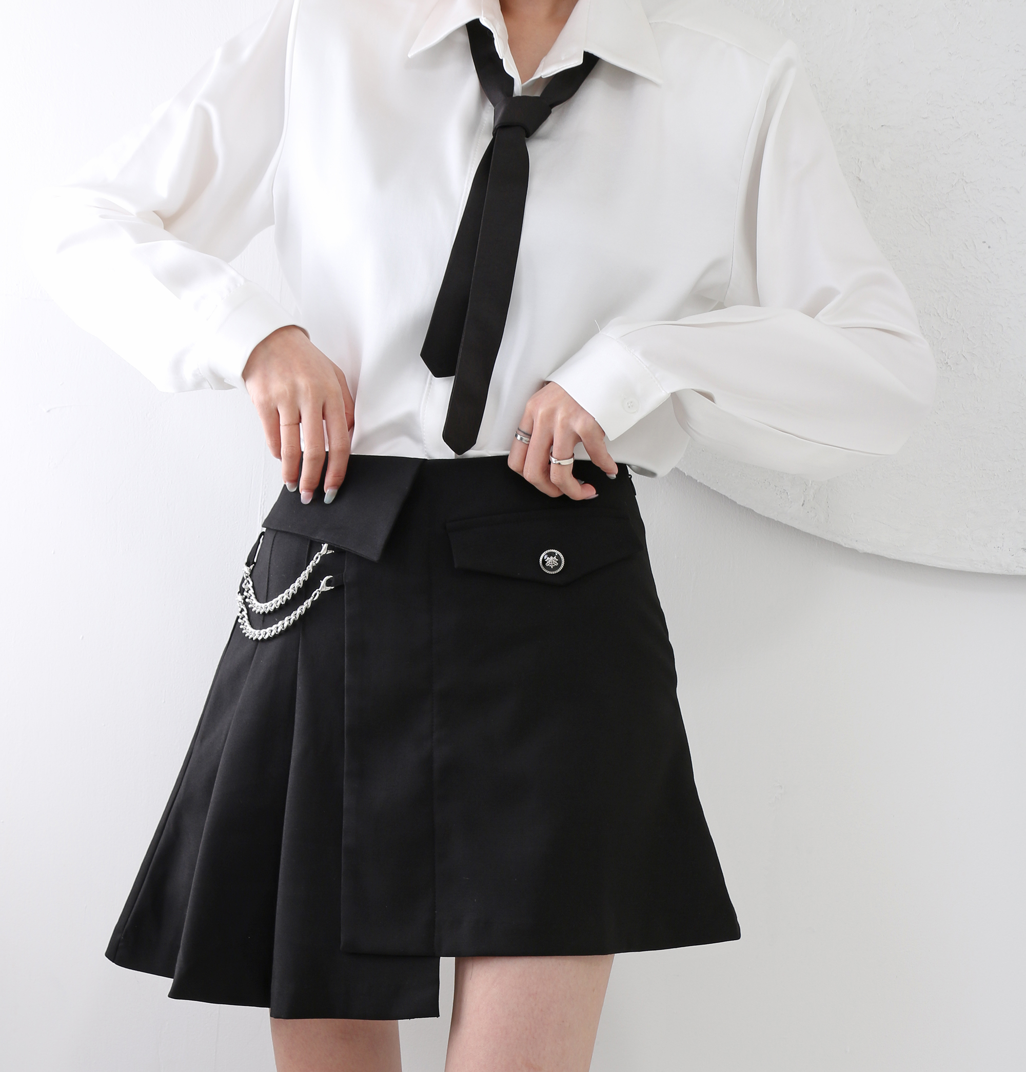 ダブルチェーン付ボタンキュロットパンツ | レディースファッション