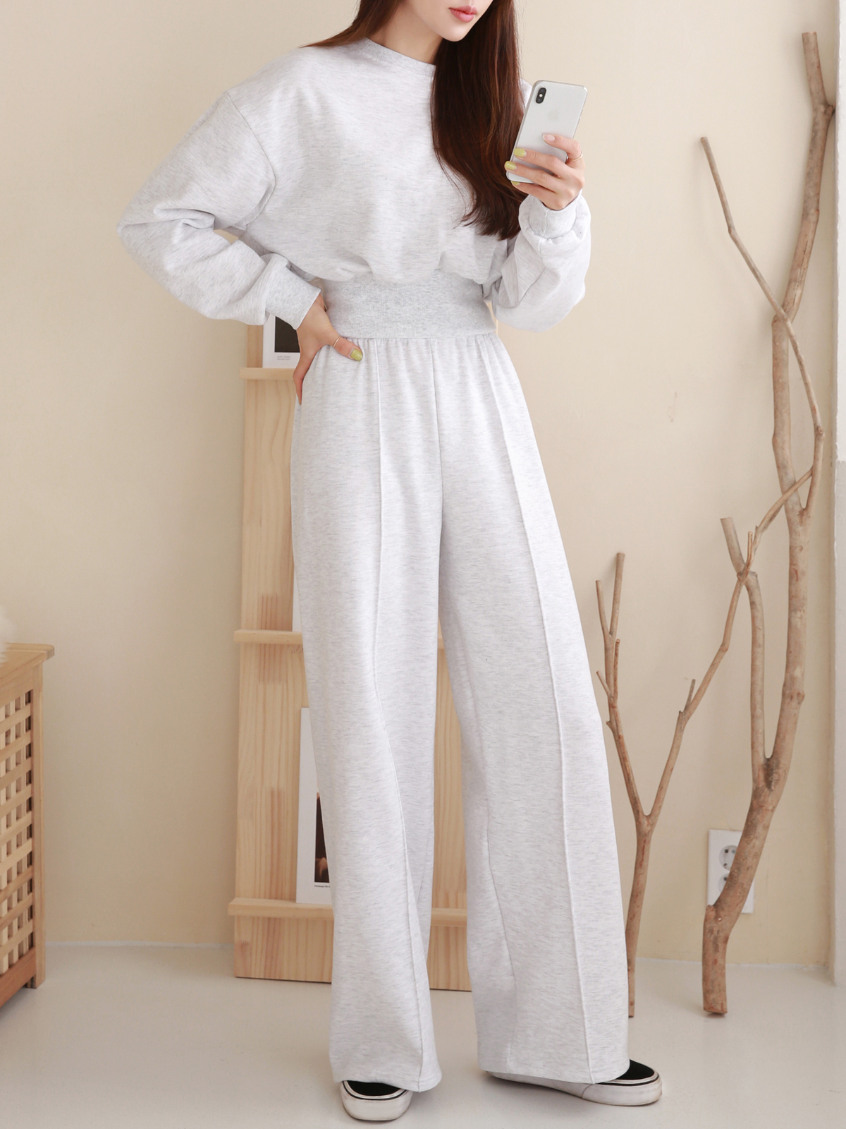 試着のみ⭐︎完売品tostalgic palm tree スウェット ホワイト 裏起毛スウェット&センタープレスパンツSET | レディースファッション