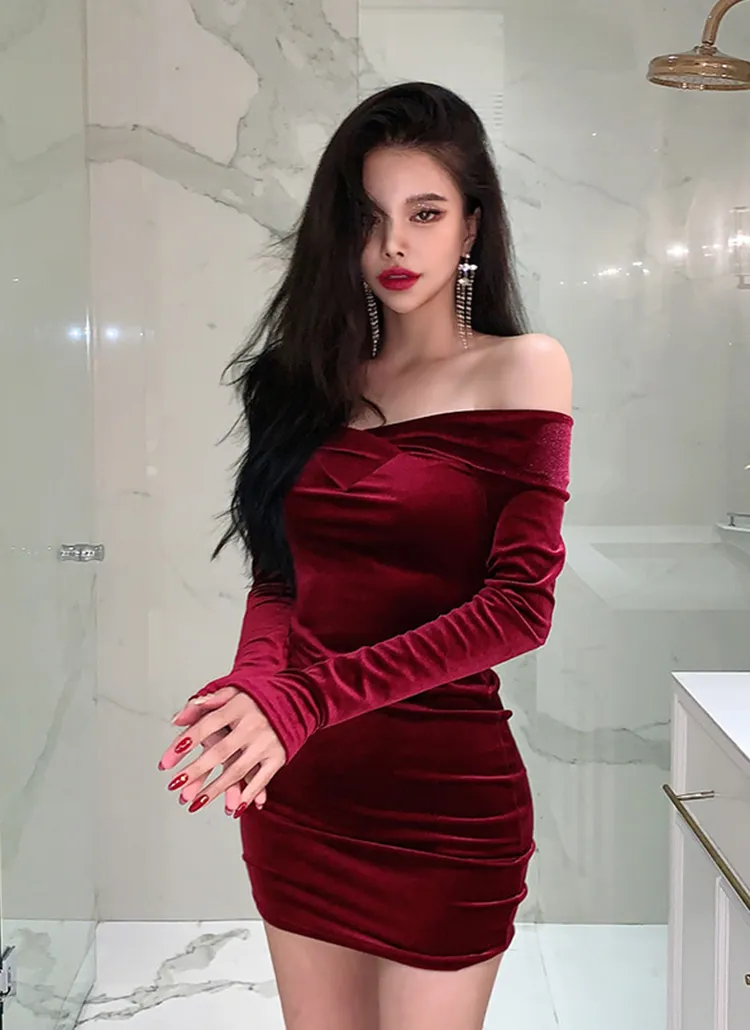 オフショルダーベルベットミニワンピース | レディースファッション  