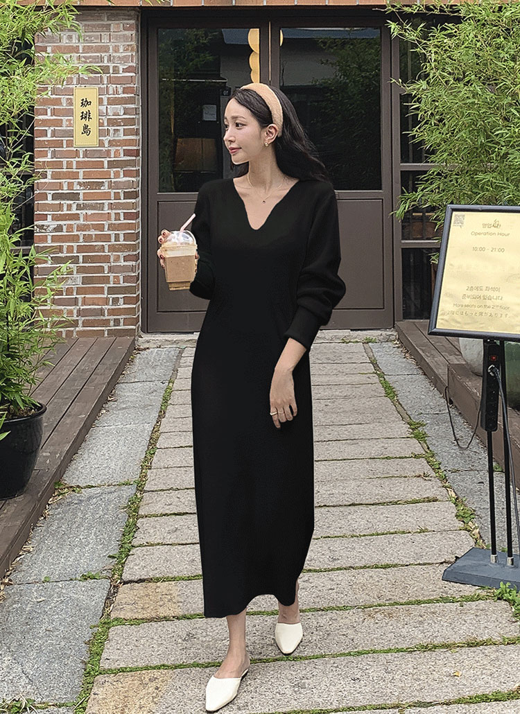 ウェーブVネックロングニットワンピース | レディースファッション通販