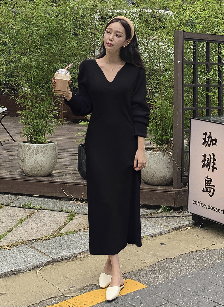 ウェーブVネックロングニットワンピース | レディースファッション通販