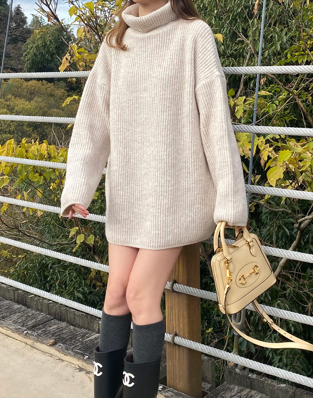 ゆったりタートルネックニットワンピース | レディース ゆったりタートルネックニットワンピース | レディース