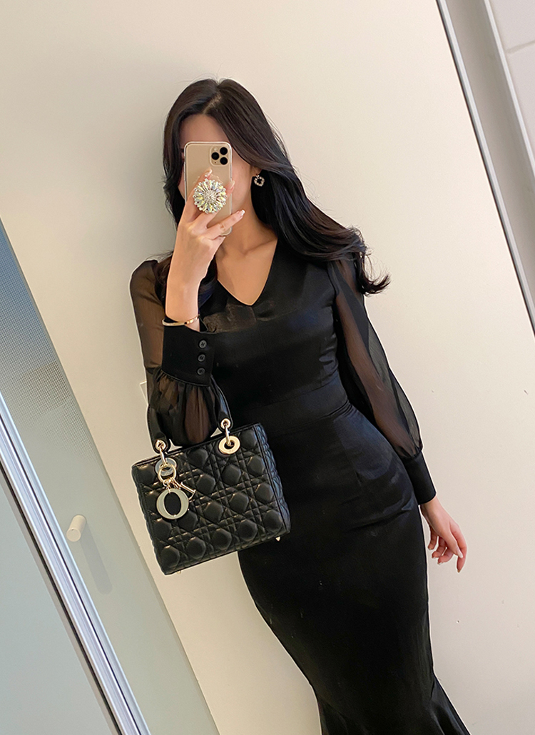 【ゆい】WILLFULLY シアーマーメイドワンピース/ブラック ゆい様専用】WILLFULLY シアーマーメイドワンピース/ブラック