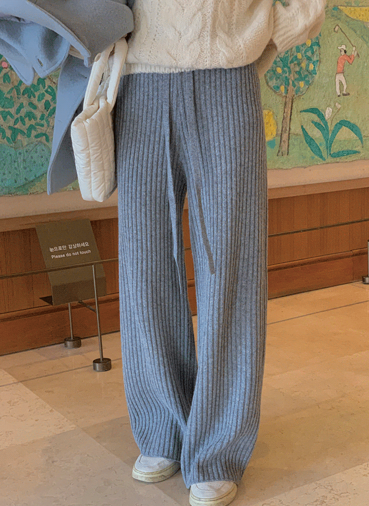 いラインアップ 新品 未使用 ウールカシミアリブニットパンツ 