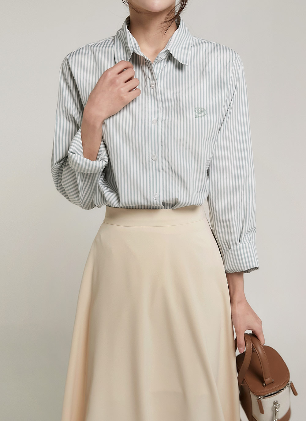 ストライプハート刺繍シャツ | DHOLIC | 詳細画像2