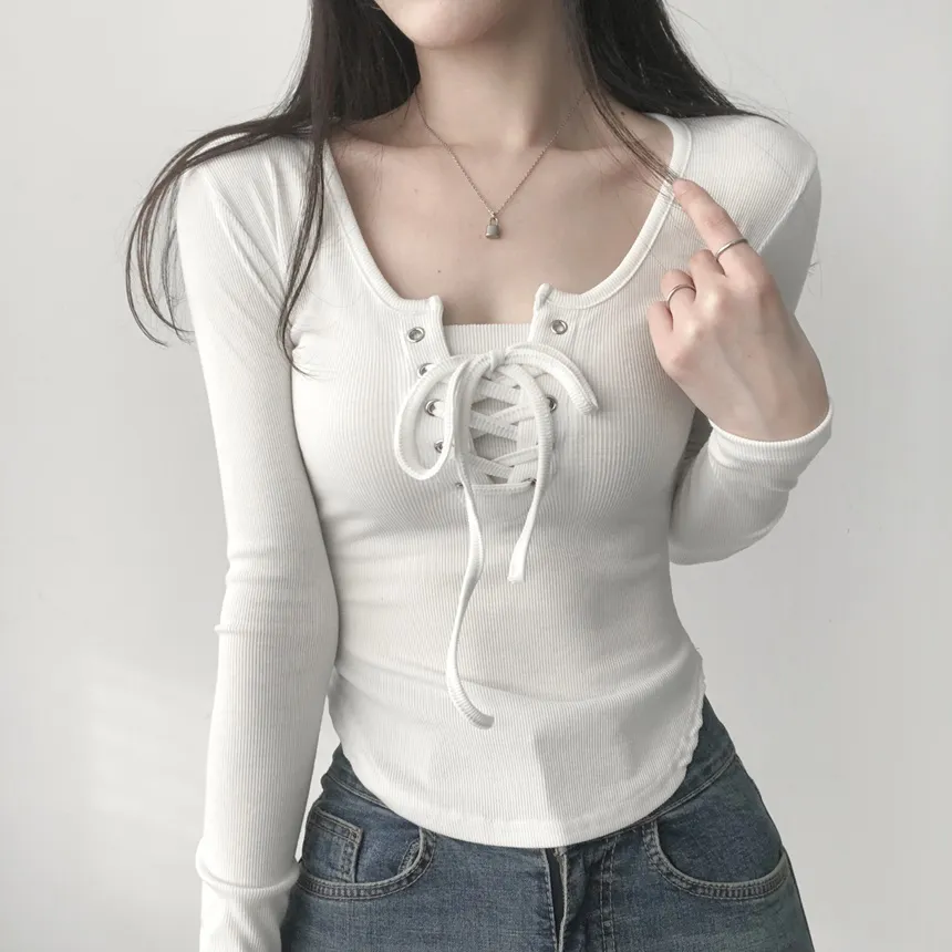 レースアップスリムTシャツ | lilisense | 詳細画像1