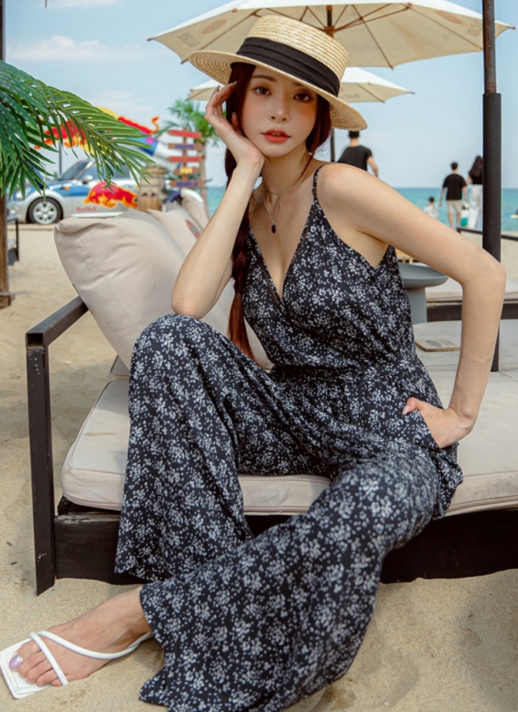 ストラップ付花柄キャミオールインワン | レディースファッション通販